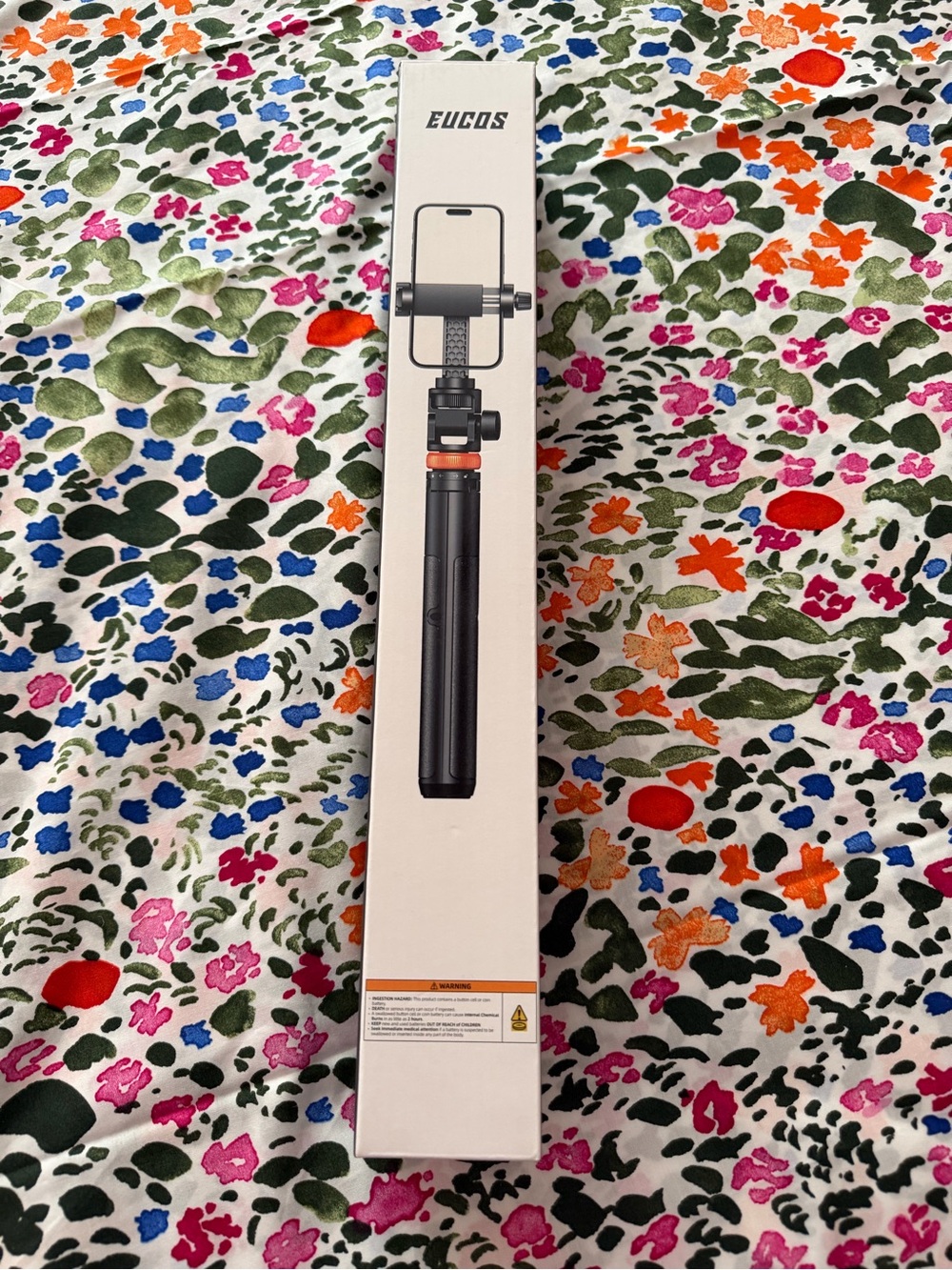 COS white selfie stick tripod box
Selfie Ring Light XJ-34